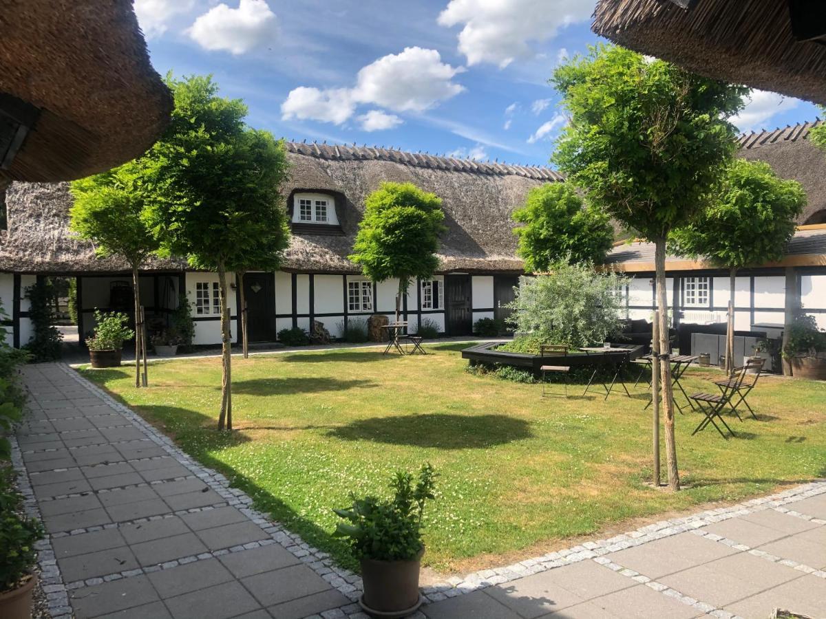 Slangerupgaard Bed and Breakfast Fakse Ladeplads Buitenkant foto