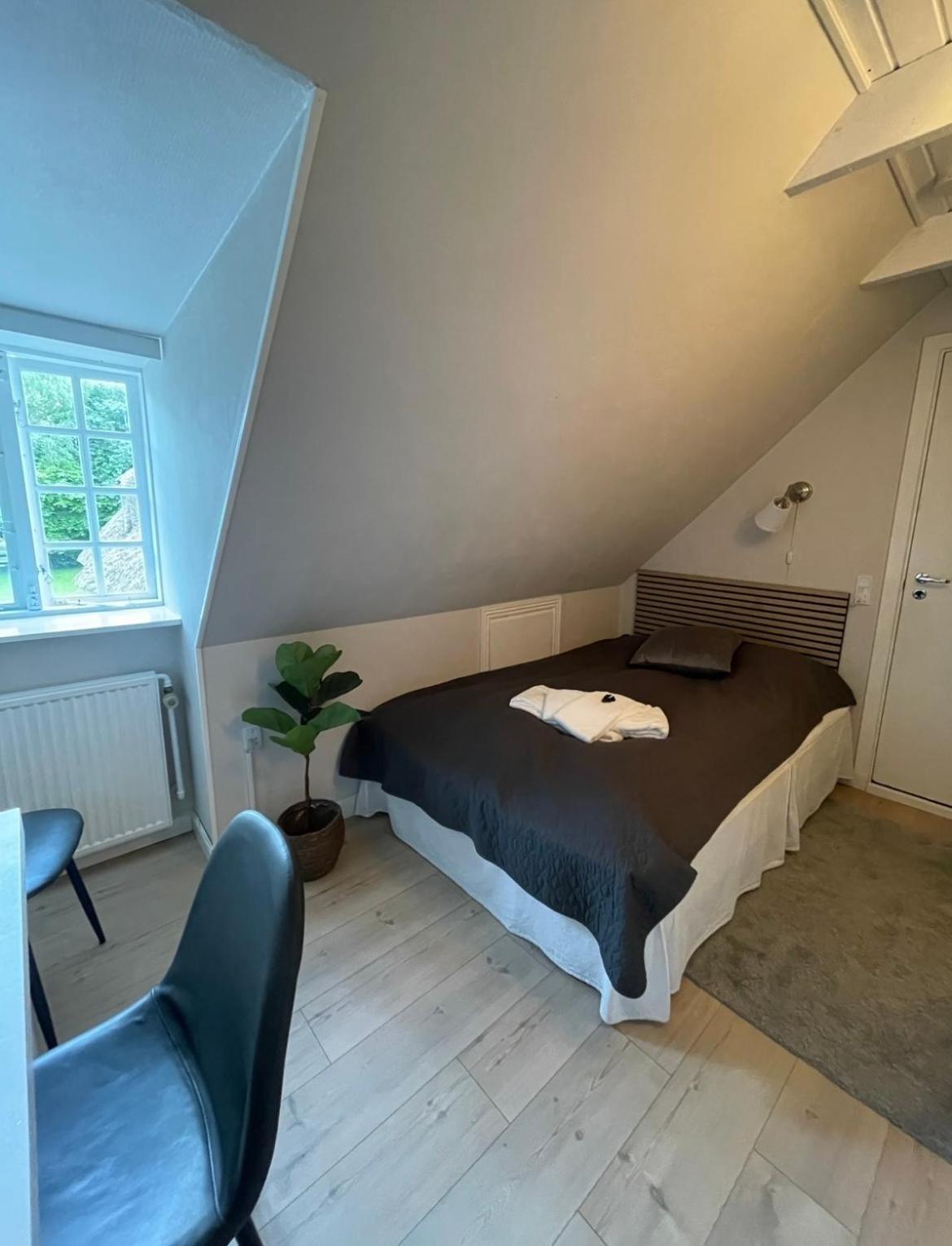 Slangerupgaard Bed and Breakfast Fakse Ladeplads Buitenkant foto